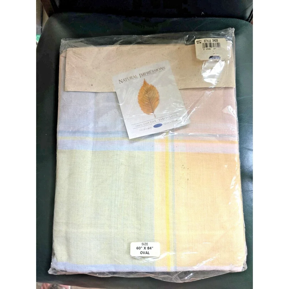Natural Impressions Jacquard Tablecloth Oval 60 x 84